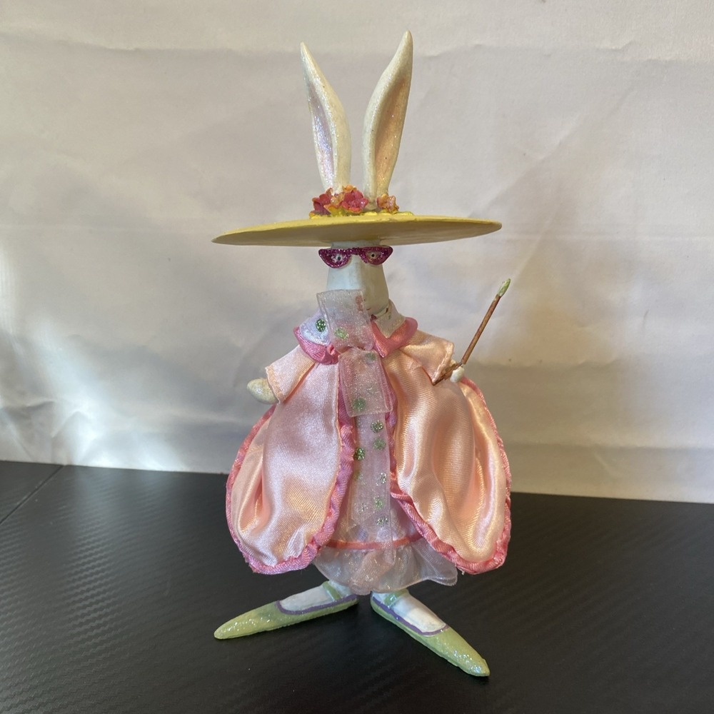Vintage 2004 Department 56 Krinkles‎ Artist Bunny 24972 by Patience Brewster